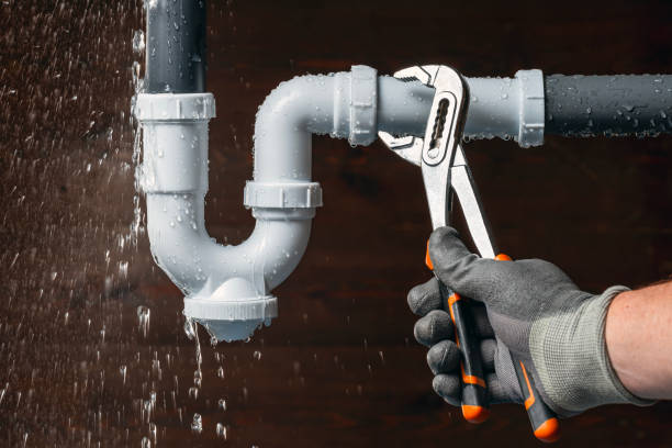 Professional Emergency Plumber technician working in Springs, NY